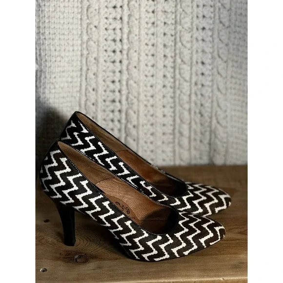 Sofft 'Moselle' Women's Heels Chevron Calf Hair Brown Beige Women's Size‎ 9 - Picture 2 of 7